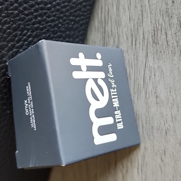 Melt Cosmetics Gel Liner - Picture 4 of 5
